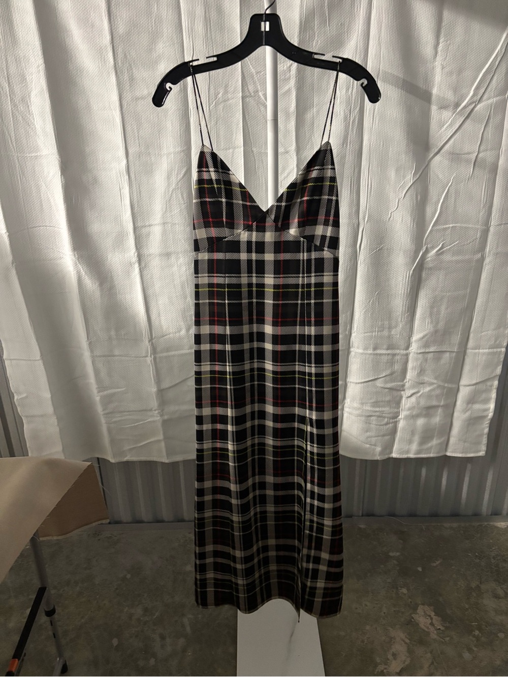 Alice + Olivia Julietta Plaid Maxi Slip Dress | Size 4 - Picture 5 of 8